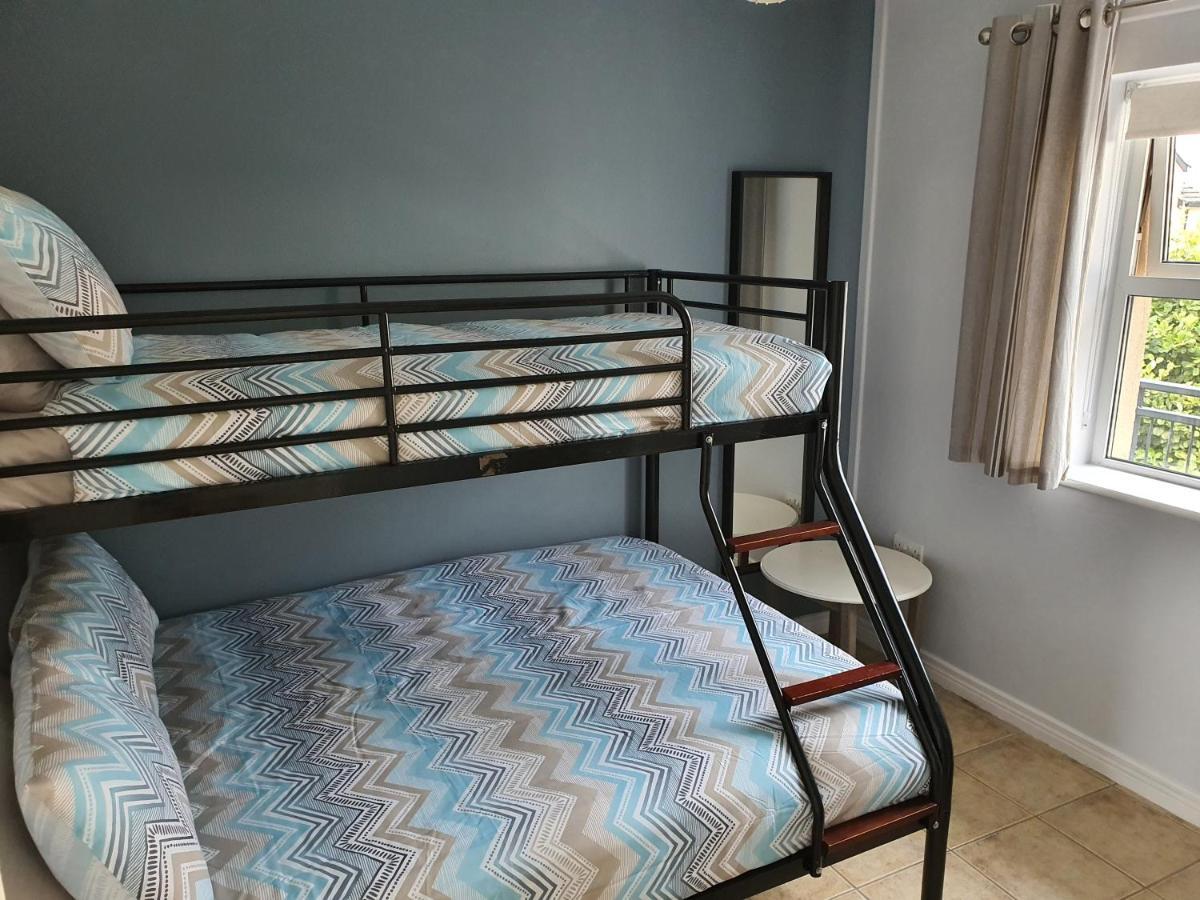 Beach Side Apartment บันโดแรน ภายนอก รูปภาพ